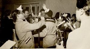 La Orquesta de Lucho Bermúdez en el Club Campestre de Medellín a finales de los años cuarenta.