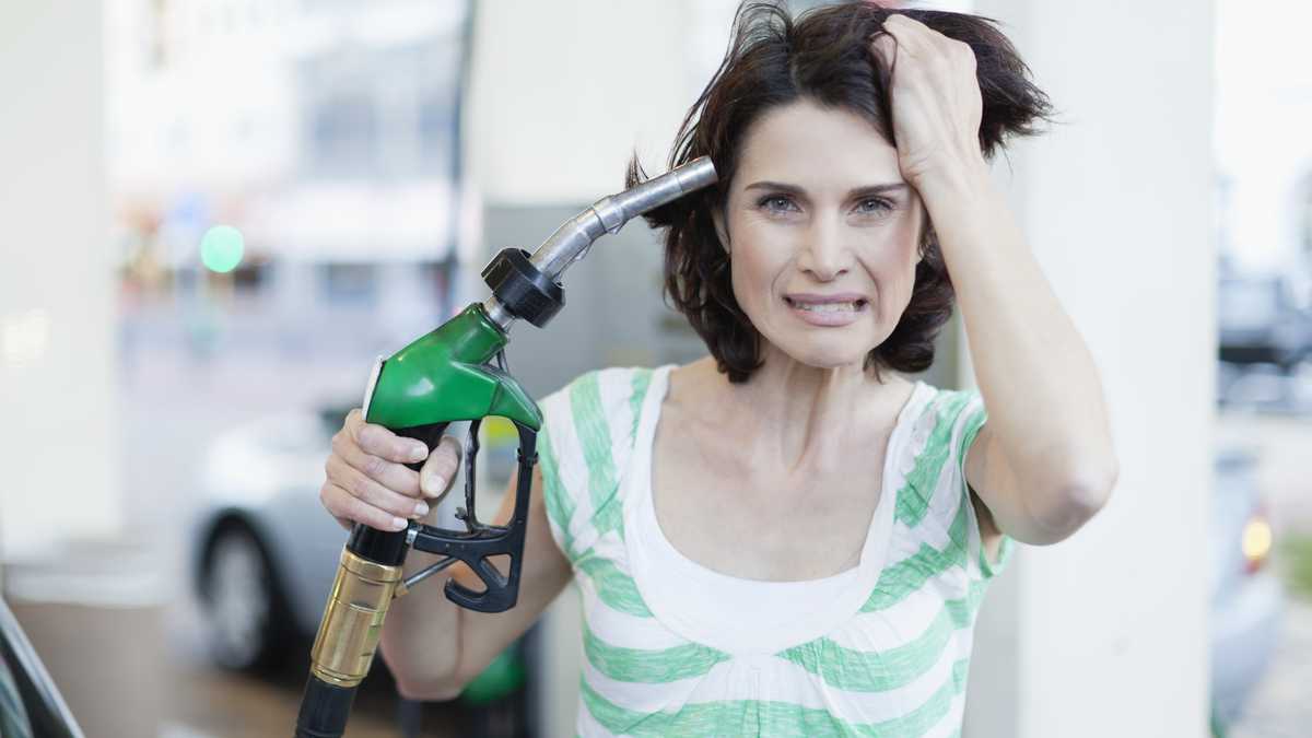 ¿A sudar petróleo? A este precio llegaría el galón de gasolina